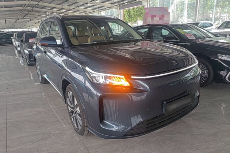 Used Landian E5 PLUS 2025 165 km Long-Range Version PLUS 5-Seater Front Right 45 Deg