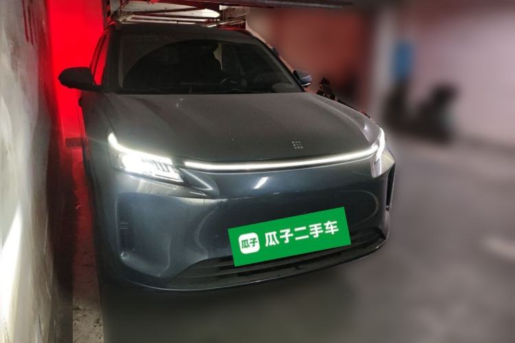 Used Landian E5 PLUS 2025 165 km Long-Range Version PLUS 7-Seater Front Right 45 Deg