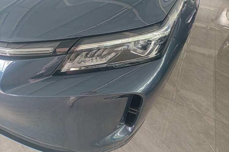 Used Landian E5 PLUS 2025 165 km Long-Range Version PLUS 5-Seater Left Front Headlight