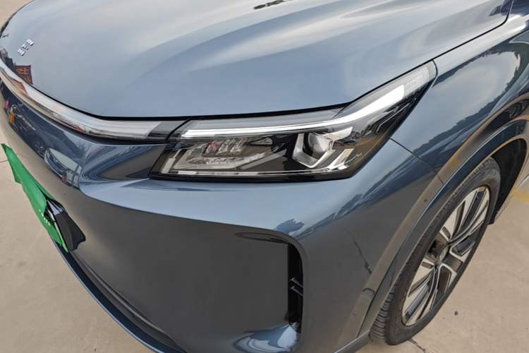 Used Landian E5 PLUS 2025 165 km Long-Range Travel Custom Edition 7 Seats Left Front Headlight