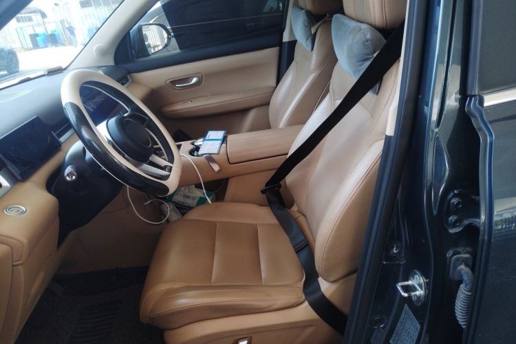 Used Landian E5 PLUS 2025 165 km Long-Range Version 7 Seats Left Front Seat