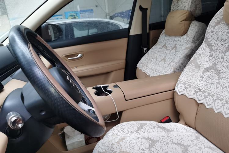 Used Landian E5 PLUS 2025 165 km Long-Range Version 7 Seats Left Front Seat