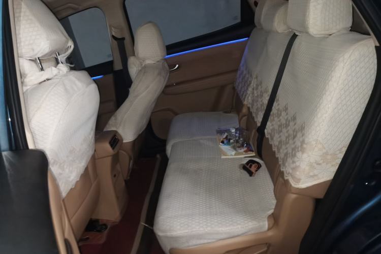 Used Landian E5 PLUS 2025 165 km Long-Range First Edition 7-Seater Left Rear Seat