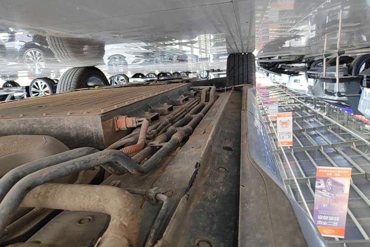Used Landian E5 PLUS 2025 165 km Long-Range Version PLUS 5-Seater Left Side Sill