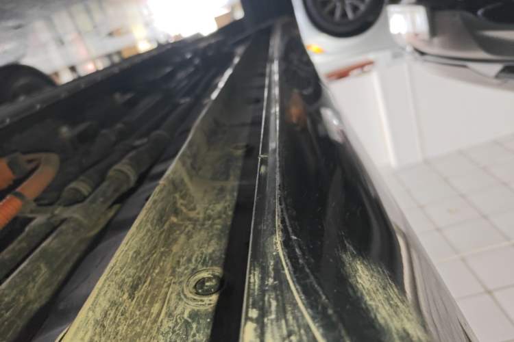 Used Landian E5 PLUS 2025 165 km Long-Range Version PLUS 7-Seater Left Side Sill