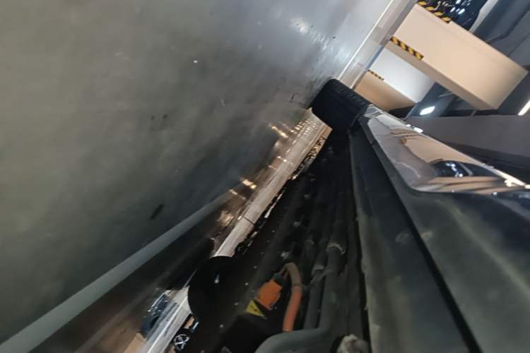 Used Landian E5 PLUS 2025 165 km Long-Range Version PLUS 5-Seater Left Side Sill