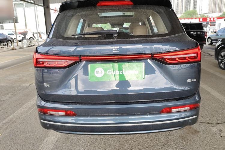 Used Landian E5 PLUS 2025 165 km Long-Range Version PLUS 5-Seater Rear