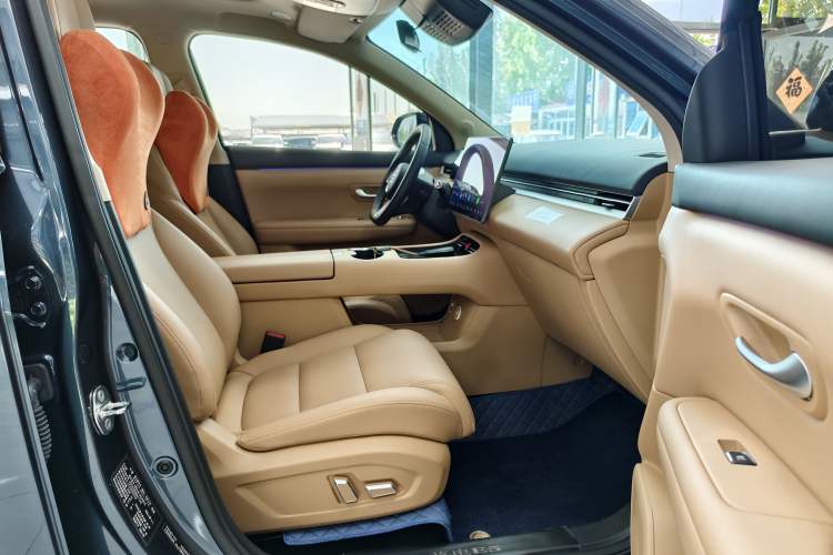 Used Landian E5 PLUS 2025 165 km Long-Range Version PLUS 5-Seater Right Front Seat