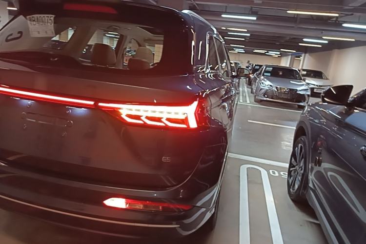 Used Landian E5 PLUS 2025 165 km Long-Range Version PLUS 5-Seater Right Rear Taillight