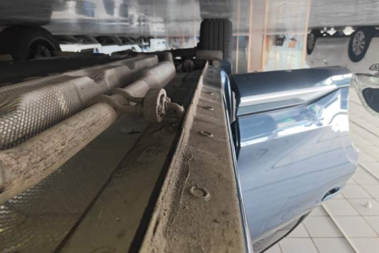 Used Landian E5 PLUS 2025 165 km Long-Range Version PLUS 7-Seater Right Side Sill