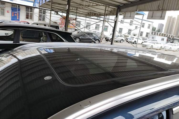 Used Landian E5 PLUS 2025 165 km Long-Range Version PLUS 5-Seater Roof