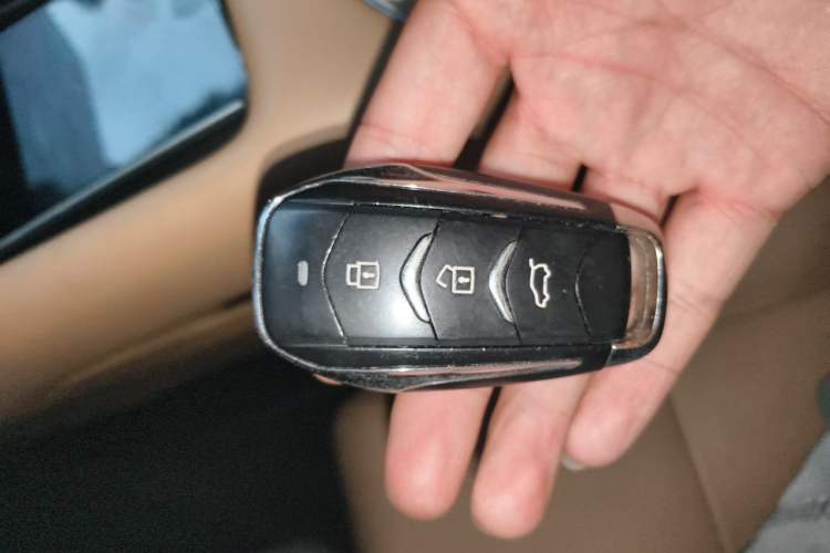 Used Landian E5 PLUS 2025 165 km Long-Range Version 7 Seats Vehicle Key