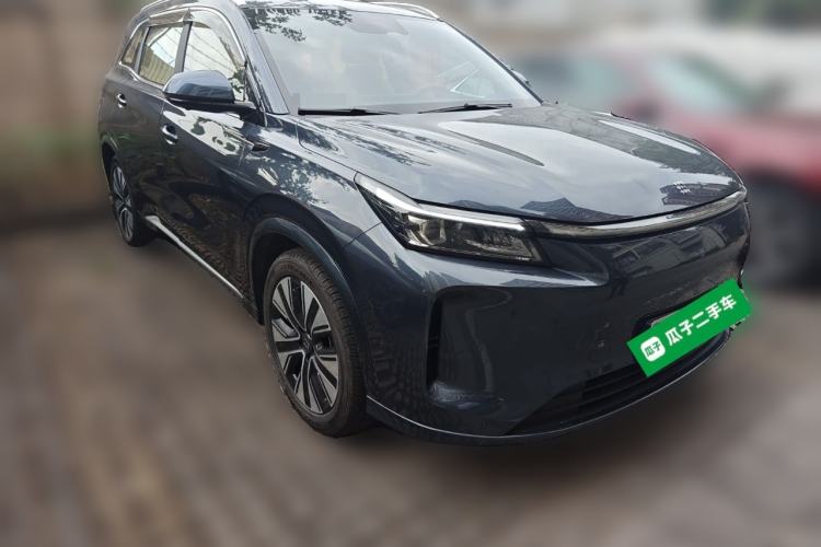 Used Landian E5 PLUS 2025 165 km Long-Range Version PLUS 5-Seater Front Right 45 Deg