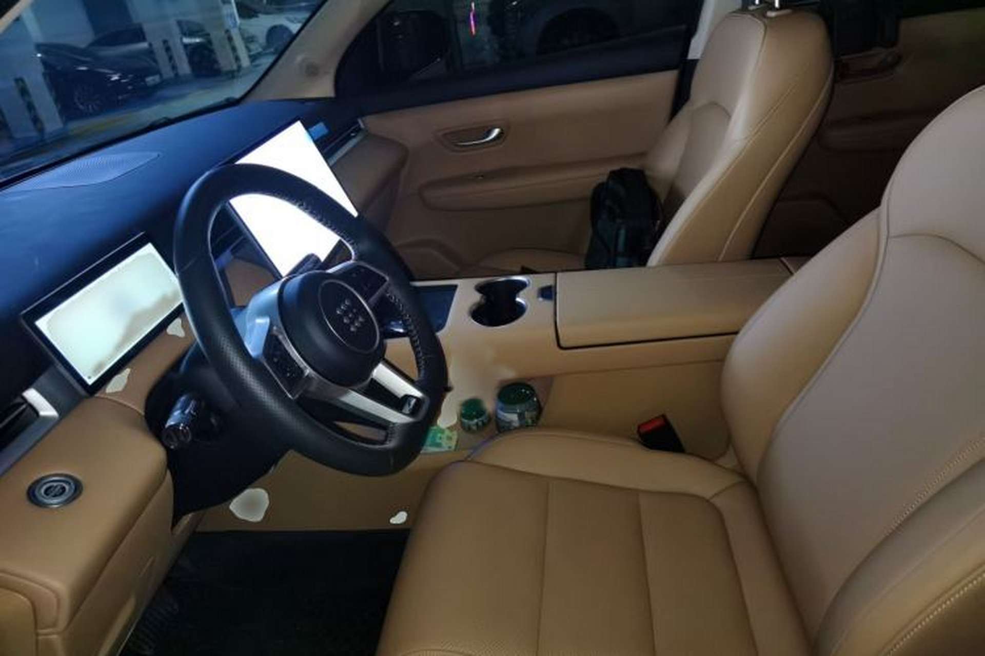 Used Landian E5 PLUS 2025 165 km Long-Range First Edition 7-Seater Left Front Seat