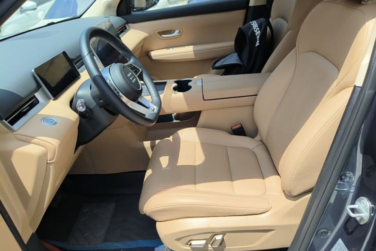 Used Landian E5 PLUS 2025 165 km Long-Range Travel & Comfort Edition 7 Seats Left Front Seat