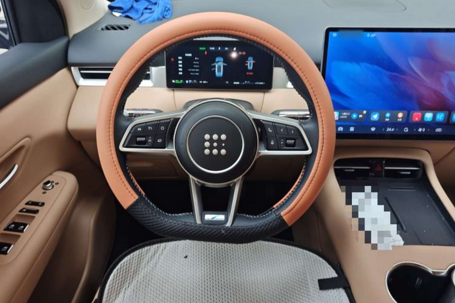 Used Landian E5 PLUS 2025 165 km Long-Range Version PLUS 5-Seater Steering Wheel