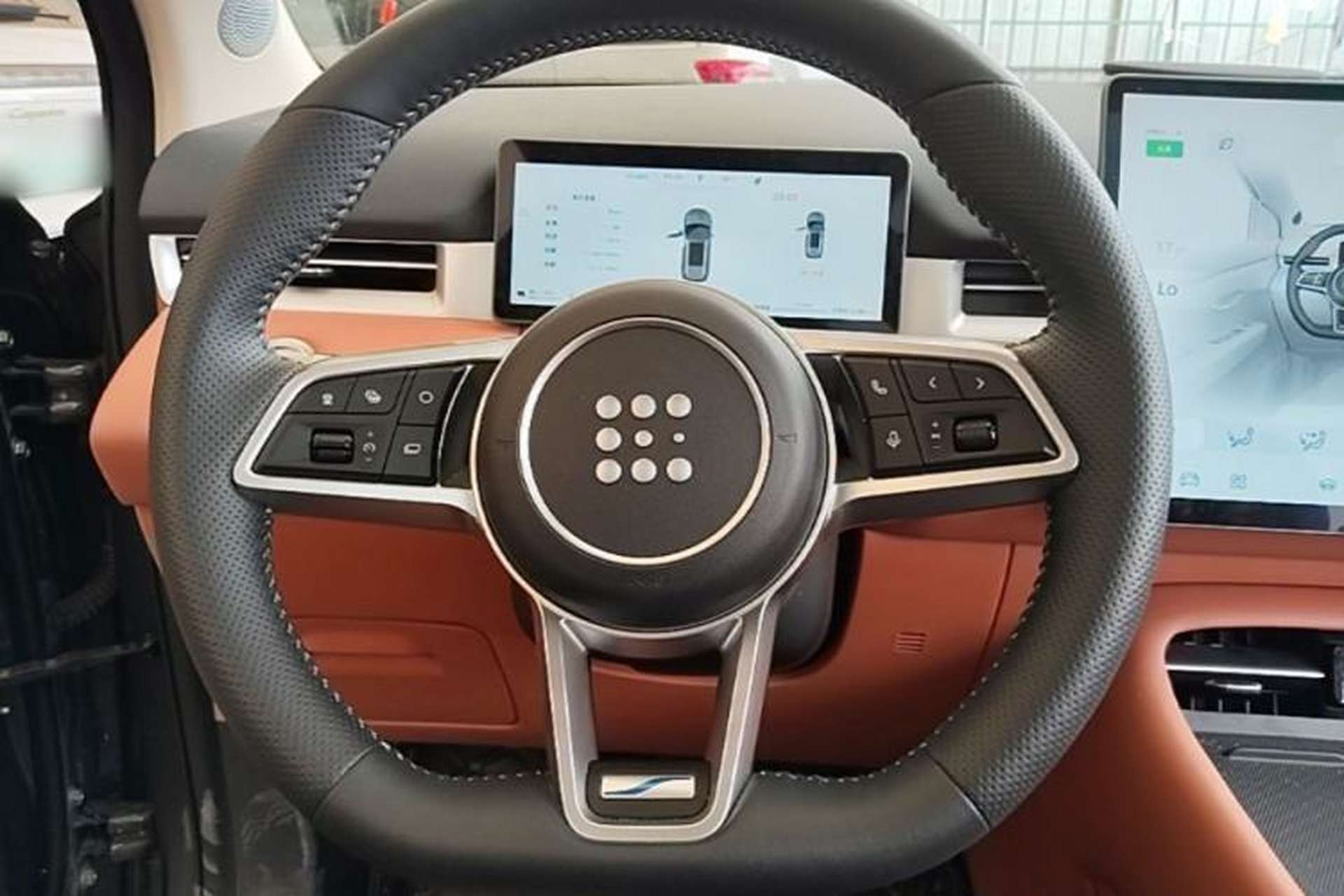 Used Landian E5 PLUS 2025 165 km Long-Range Version PLUS 7-Seater Steering Wheel