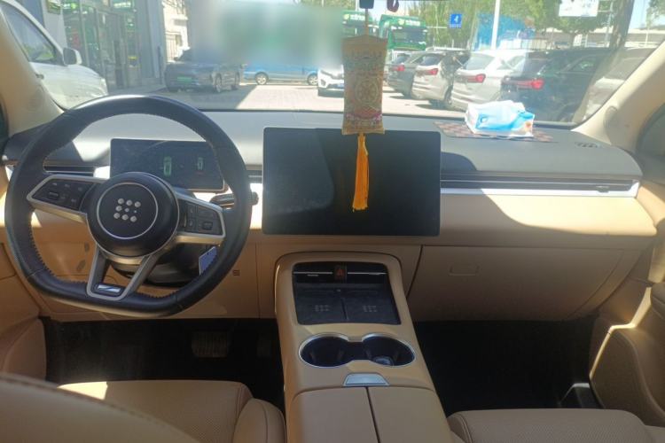 Used Landian E5 PLUS 2025 120km Standard Travel Custom Edition 7 Seats Center Console
