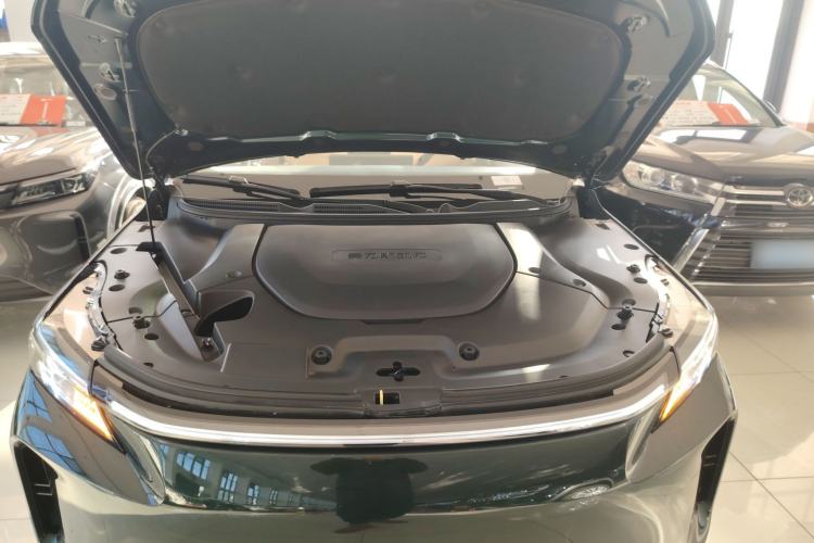 Used Landian E5 PLUS 2025 165 km Long-Range Version PLUS 7-Seater Engine Bay