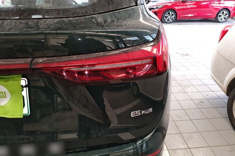 Used Landian E5 PLUS 2025 165 km Long-Range Version PLUS 7-Seater Exterior 6