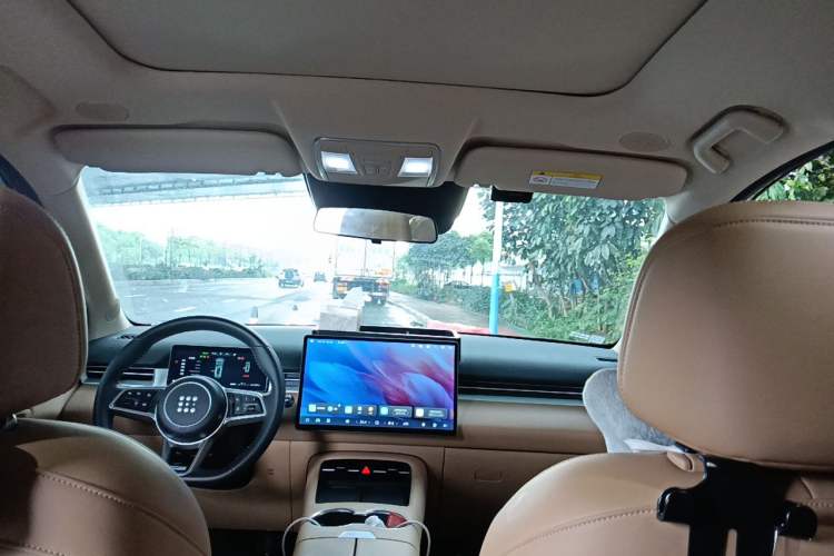 Used Landian E5 PLUS 2025 165 km Long-Range Version PLUS 5-Seater Headliner