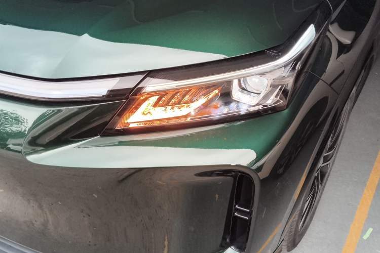 Used Landian E5 PLUS 2025 120km Standard Travel Custom Edition 7 Seats Left Front Headlight