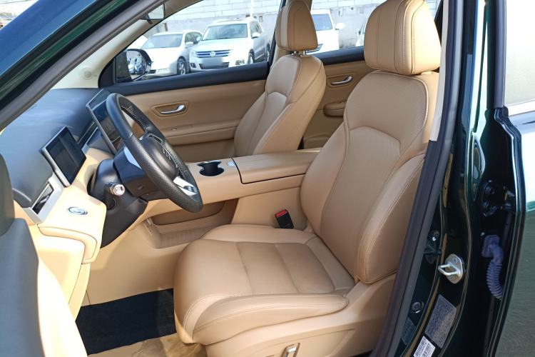 Used Landian E5 PLUS 2025 120km Standard Travel Custom Edition 7 Seats Left Front Seat