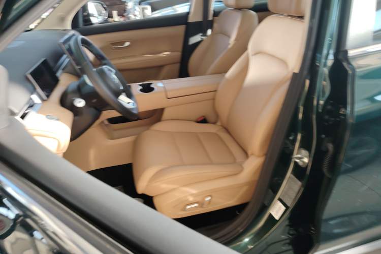 Used Landian E5 PLUS 2025 165 km Long-Range Version PLUS 7-Seater Left Front Seat