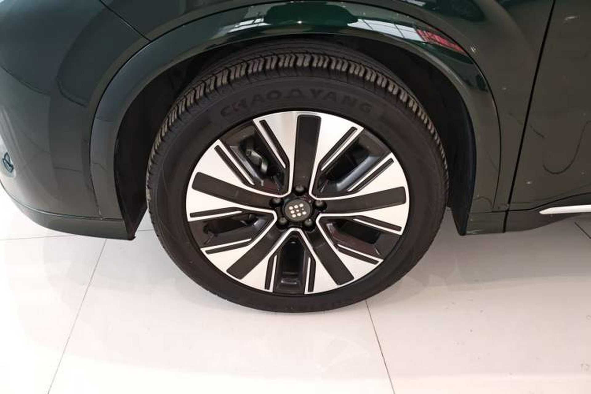Used Landian E5 PLUS 2025 165 km Long-Range Version PLUS 7-Seater Left Front Wheel Hub