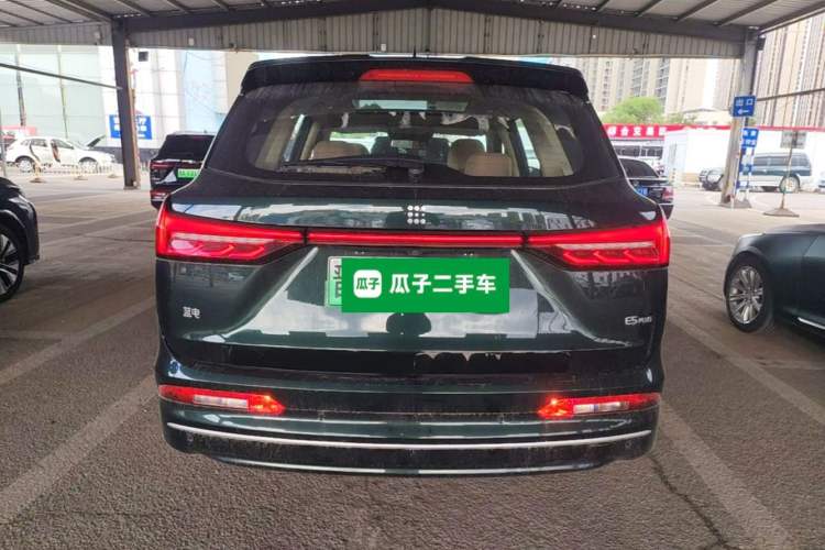 Used Landian E5 PLUS 2025 120 km Standard Range 7-Seater Rear