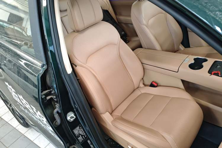 Used Landian E5 PLUS 2025 165 km Long-Range Version PLUS 7-Seater Right Front Seat