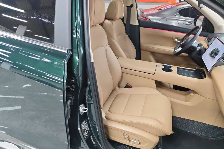 Used Landian E5 PLUS 2025 165 km Long-Range Version PLUS 5-Seater Right Front Seat