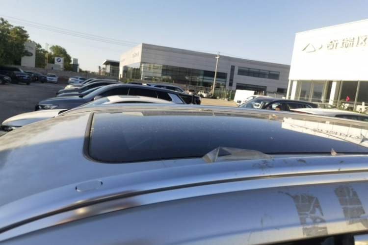 Used Landian E5 PLUS 2025 165 km Long-Range Version PLUS 7-Seater Roof
