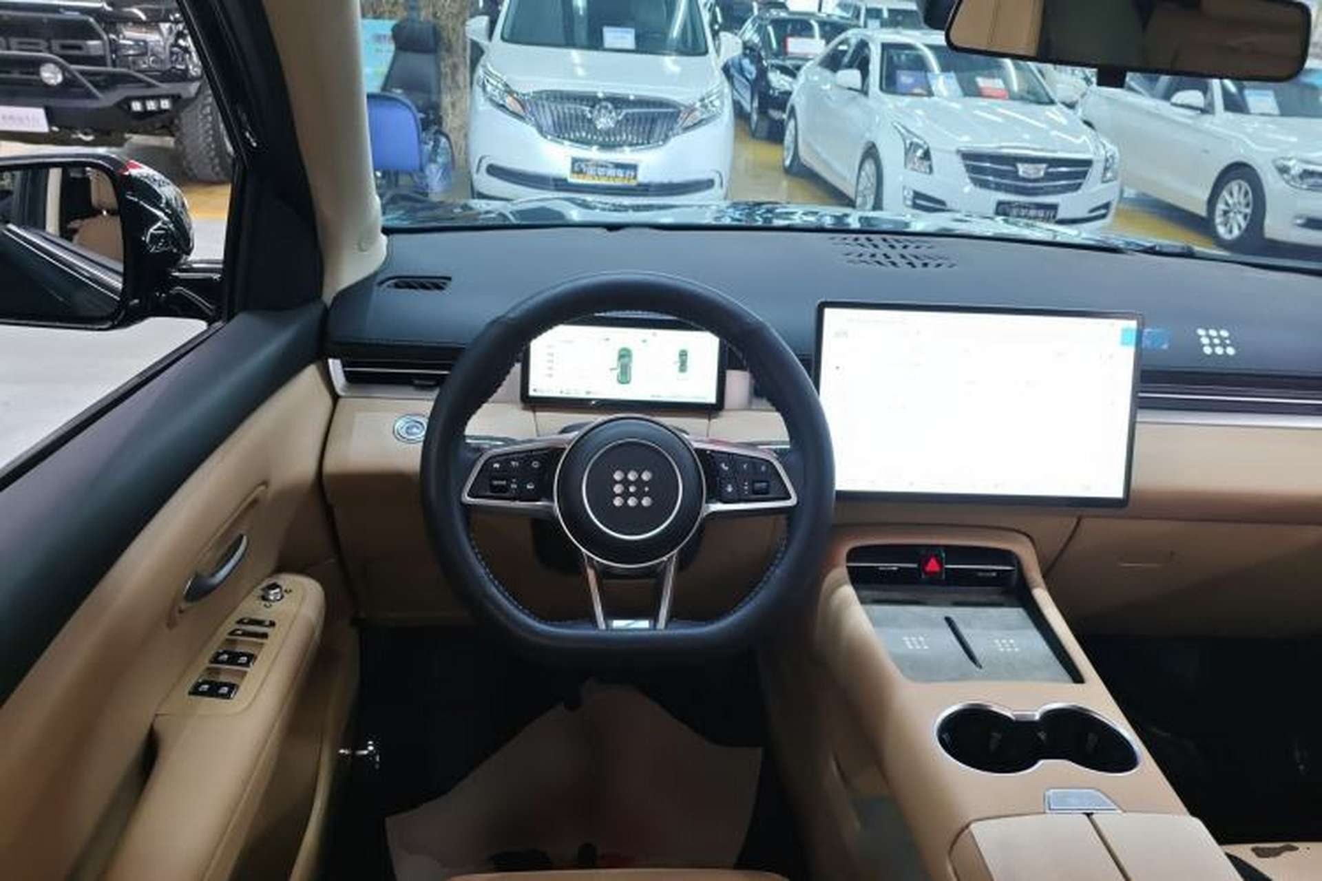 Used Landian E5 PLUS 2025 165 km Long-Range Version 7 Seats Steering Wheel