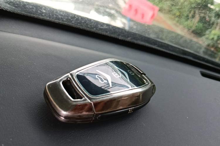 Used Landian E5 PLUS 2025 165 km Long-Range Version PLUS 5-Seater Vehicle Key