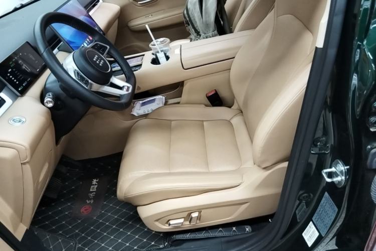 Used Landian E5 PLUS 2025 120km Standard Travel Custom Edition 7 Seats Left Front Seat