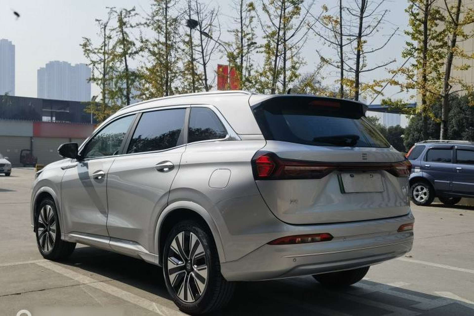 Used Landian E5 PLUS 2025 165 km Long-Range Version PLUS 5-Seater Exterior 5
