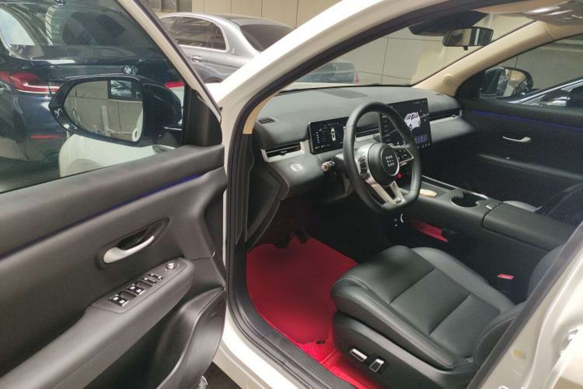 Used Landian E5 PLUS 2025 165 km Long-Range Version 7 Seats Interior 3