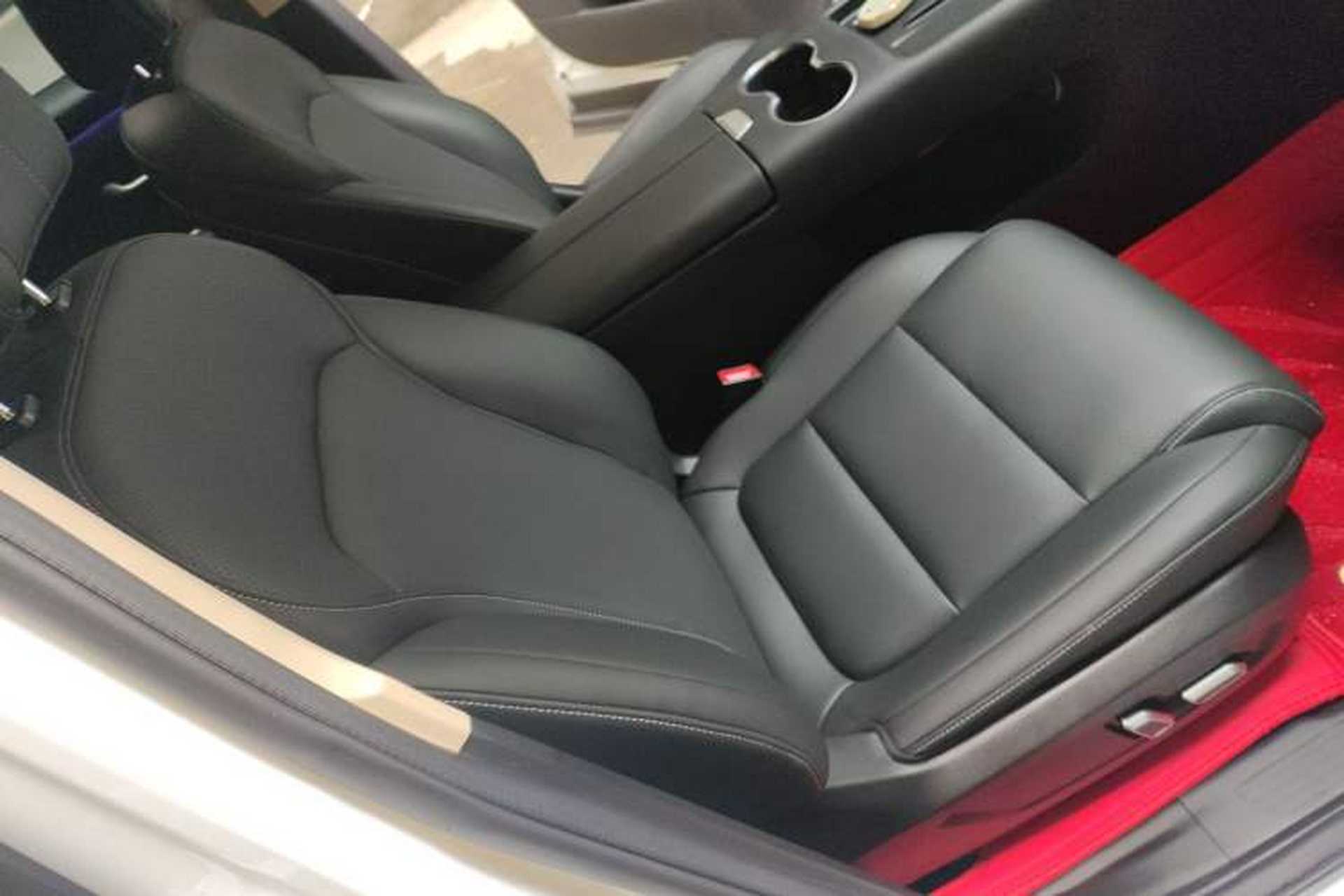 Used Landian E5 PLUS 2025 165 km Long-Range Version 7 Seats Right Front Seat