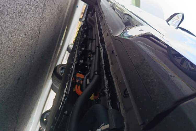 Used Landian E5 PLUS 2026 Model 230km Ultra-Long-Range Version Ultra 7-seater Chassis Front Right