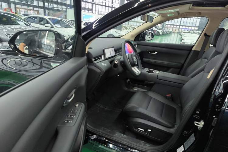 Used Landian E5 PLUS 2026 Model, 165km Long-Range First-Adoption Edition, 7-seater Driver Seat