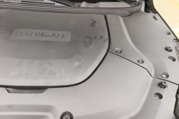 Used Landian E5 PLUS 2026 Model Standard-Range All-Wheel-Drive Performance Version Ultra Engine Bay Left
