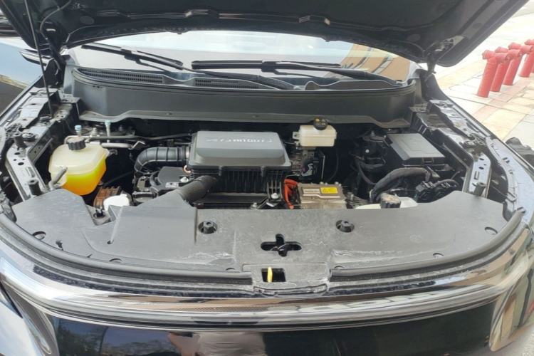 Used Landian E5 PLUS 2026 Model Standard-Range All-Wheel-Drive Performance Version Ultra Engine Bay