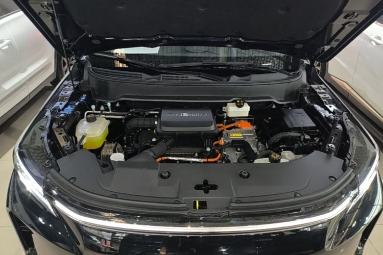 Used Landian E5 PLUS 2026 Model 165km Long-Range First-Adoption Version Ultra 5-seater Engine Bay