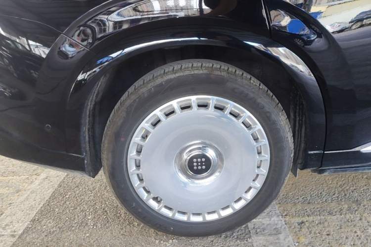 Used Landian E5 PLUS 2026 Model Standard-Range All-Wheel-Drive Performance Version Ultra Exterior 5
