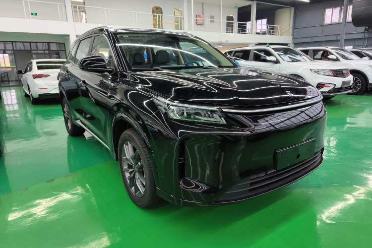 Used Landian E5 PLUS 2026 Model, 165km Long-Range First-Adoption Edition, 7-seater Front Right 45 Deg