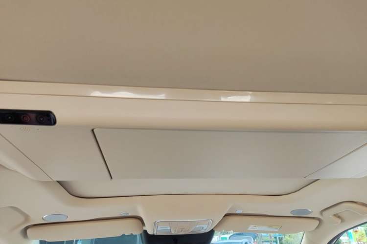 Used Landian E5 PLUS 2026 Model Standard-Range All-Wheel-Drive Performance Version Ultra Headliner