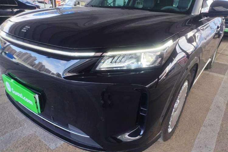 Used Landian E5 PLUS 2026 Model Standard-Range All-Wheel-Drive Performance Version Ultra Left Front Headlight