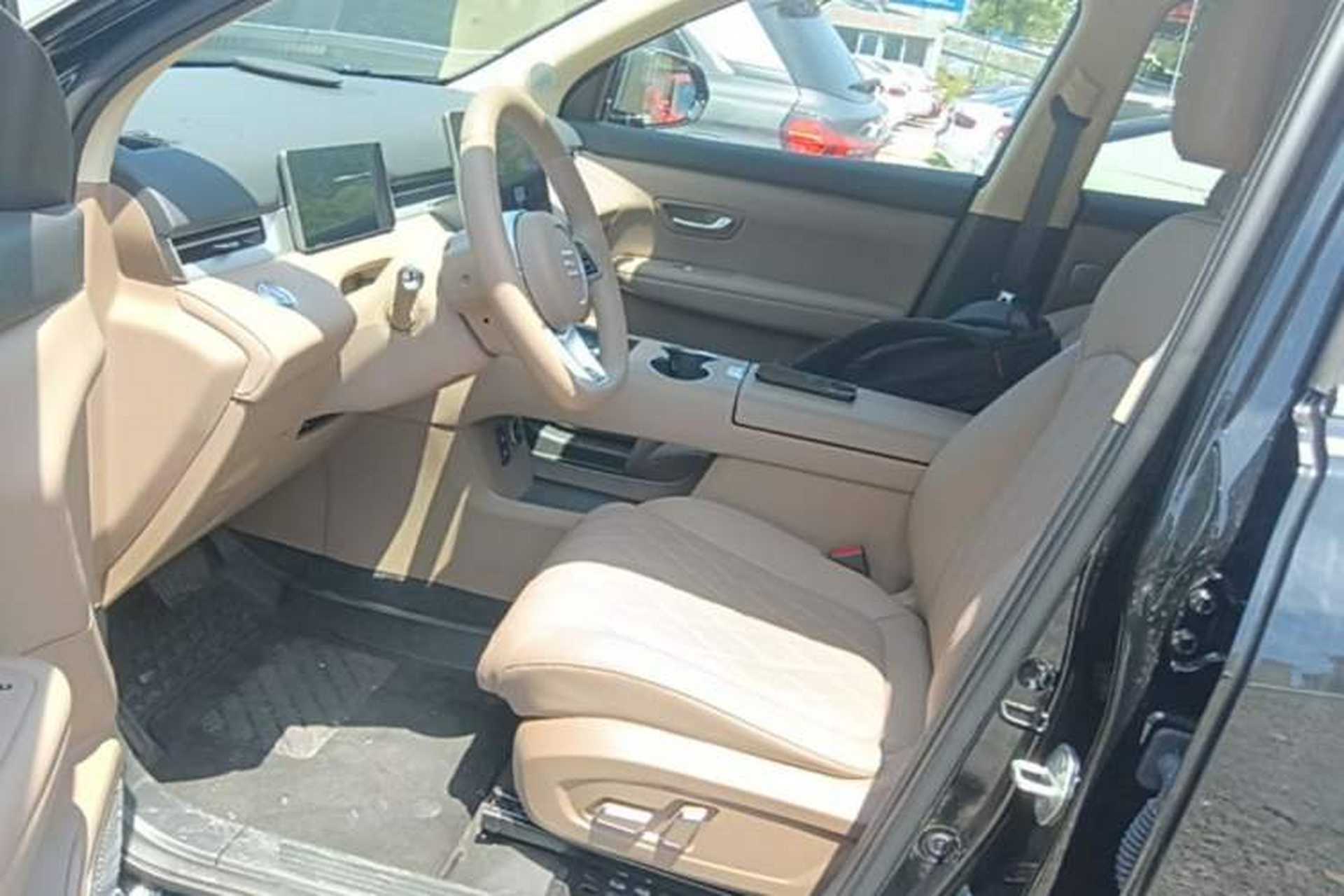 Used Landian E5 PLUS 2026 Model Standard-Range All-Wheel-Drive Performance Version Ultra Left Front Seat