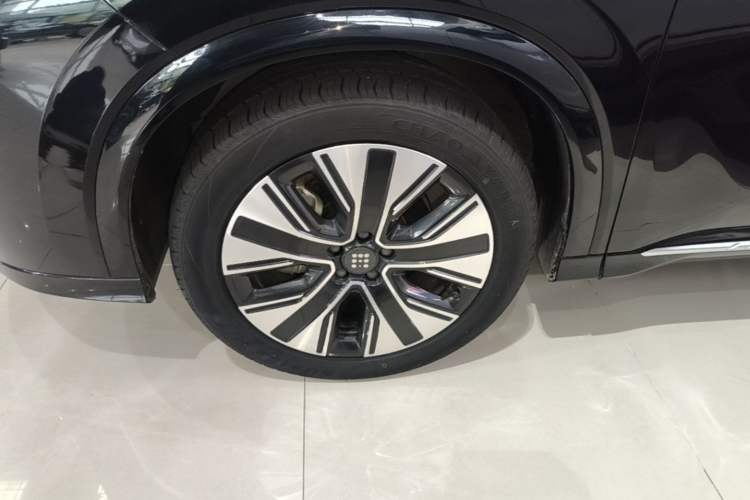 Used Landian E5 PLUS 2026 Model 165km Long-Range First-Adoption Version Ultra 5-seater Left Front Wheel Hub